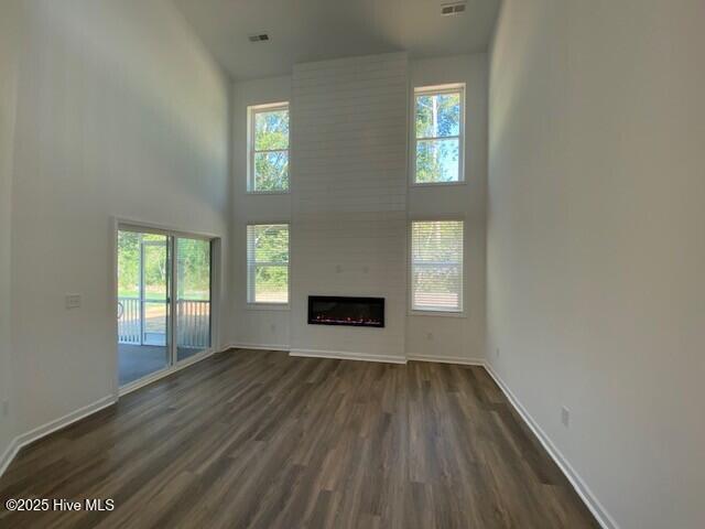Building Photo - 7414 Julius Dr NE