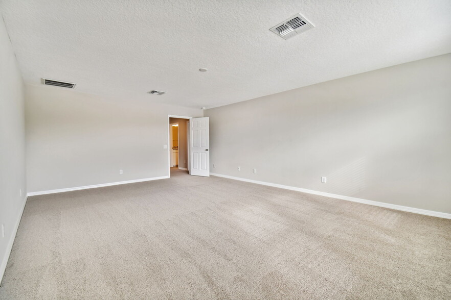 Building Photo - 38190 Shale Stone Ct