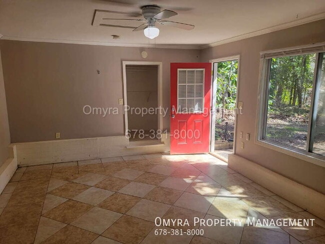 Building Photo - 591 Bolan St SE