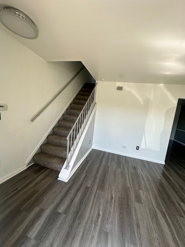 Building Photo - 3000 Benchwood Rd