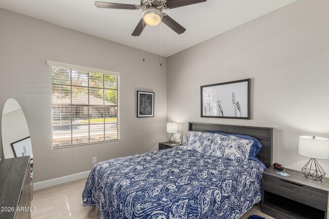 Building Photo - 868 E Page St