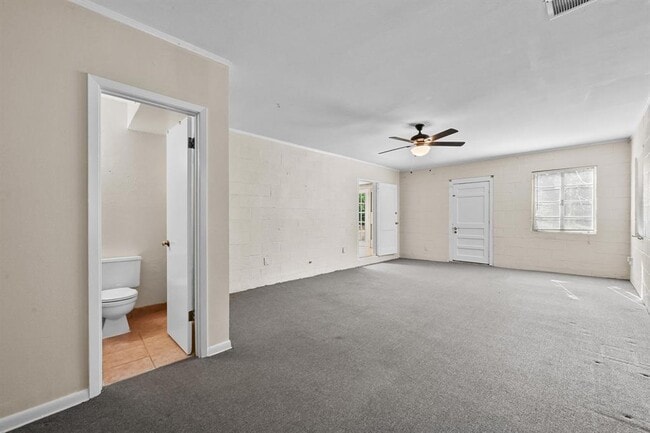 Building Photo - 1507 Travis Heights Blvd
