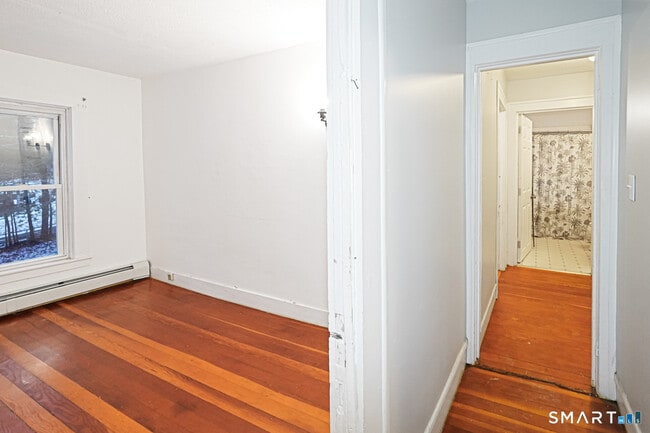 Building Photo - 30 Edgewood St