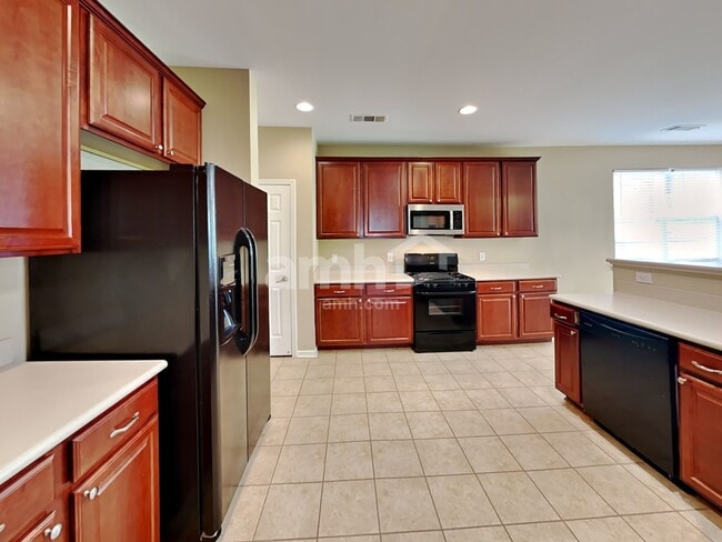 Building Photo - 330 Branch Valley Dr