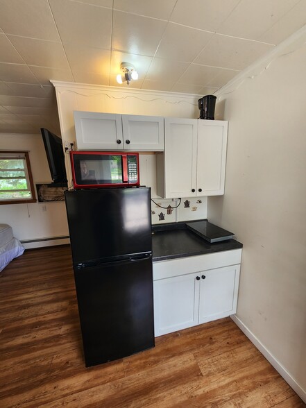 Primary Photo - 605 30th Ave W