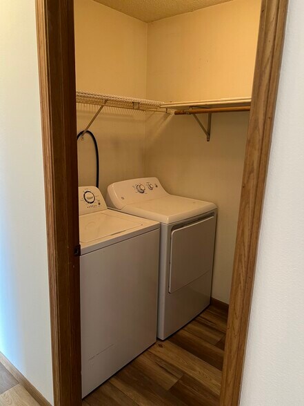 In Unit Laundry - 457 N Front St