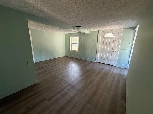 Building Photo - 750 Escambia St