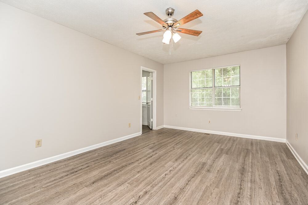 Building Photo - 1268 Brandl Dr SW