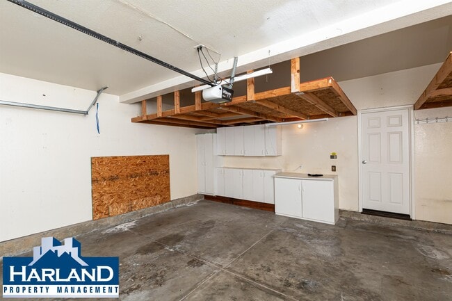 Building Photo - 3882 Creststone Pl