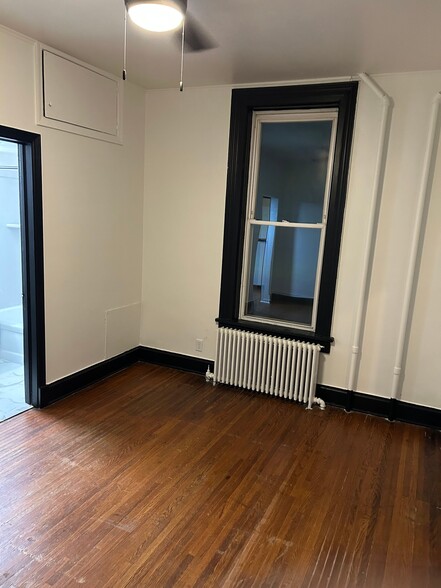 Building Photo - 1616 N Vermilion St