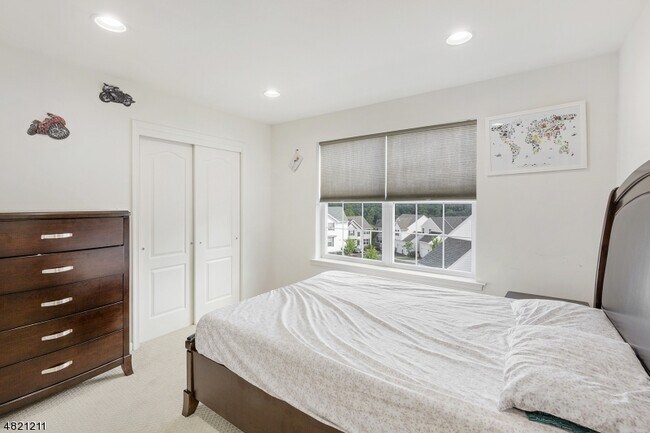 Building Photo - 127 Sowers Dr
