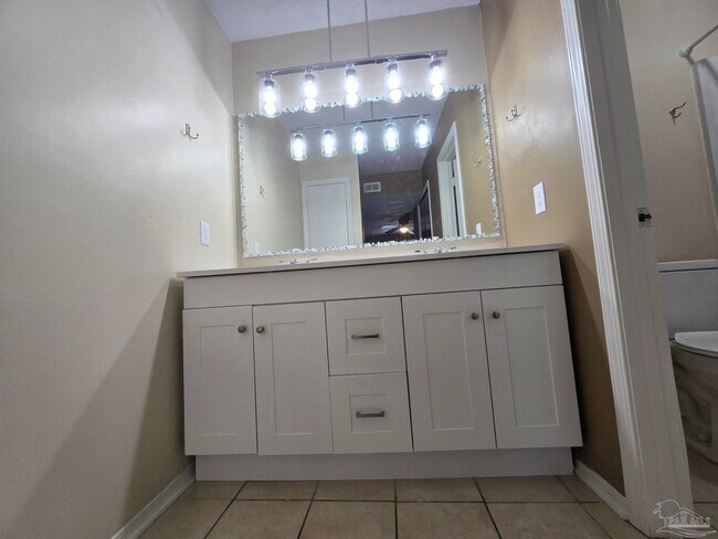 Building Photo - 2303 W Michigan Ave