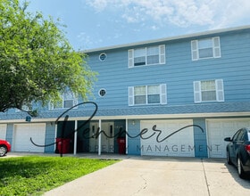 Building Photo - 3808-C SW 8th Ter