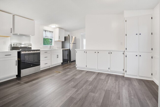 Building Photo - 21950 Caney Dr