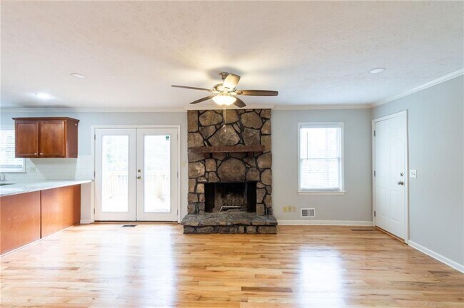 Building Photo - 3226 Hickory Bluff Dr