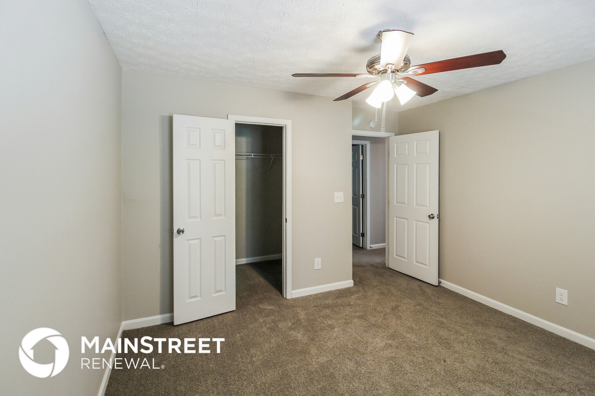 Building Photo - 6231 Willowbrook Dr