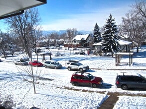 Building Photo - Charming Updated One Bedroom Apartment In North Boulder!
