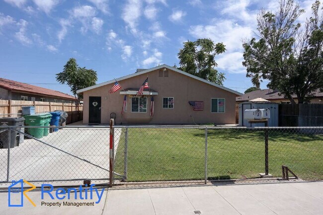 Building Photo - 3-Bed, 2-Bath in North Bakersfield – Only for $1,495