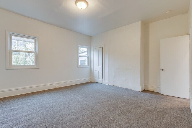 Building Photo - Available August 1st 2026 - Renovated 2+ Bedroom Home w/ Updates Throughout!