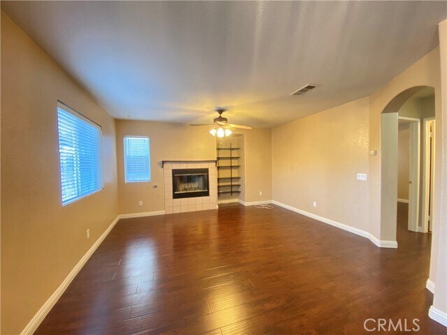 Building Photo - 708 Hillview St