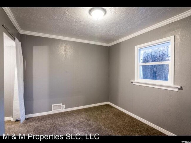 Building Photo - 43 E Coatsville Ave
