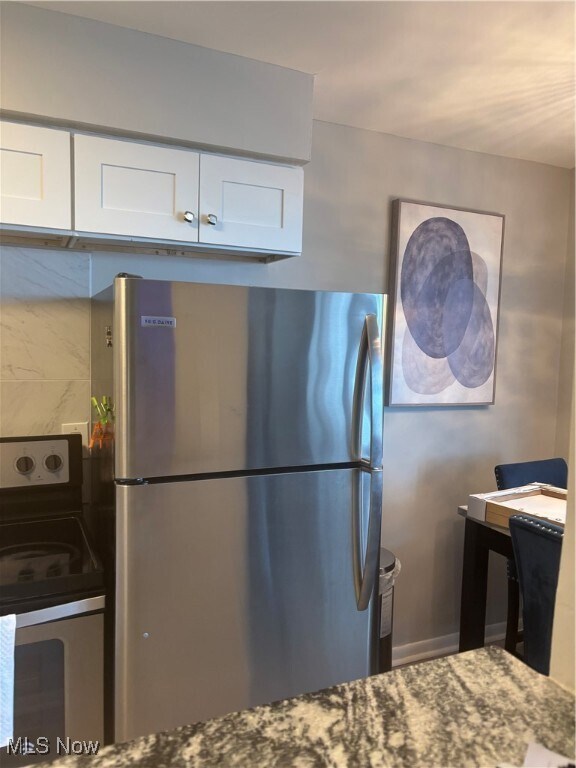 Building Photo - 12520 Edgewater Dr