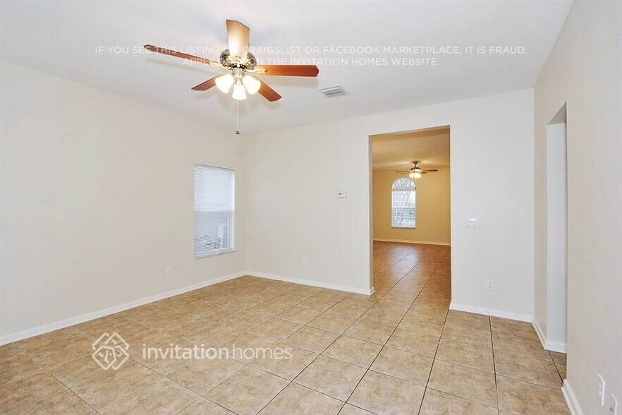 Building Photo - 10627 Cypress Trail Dr