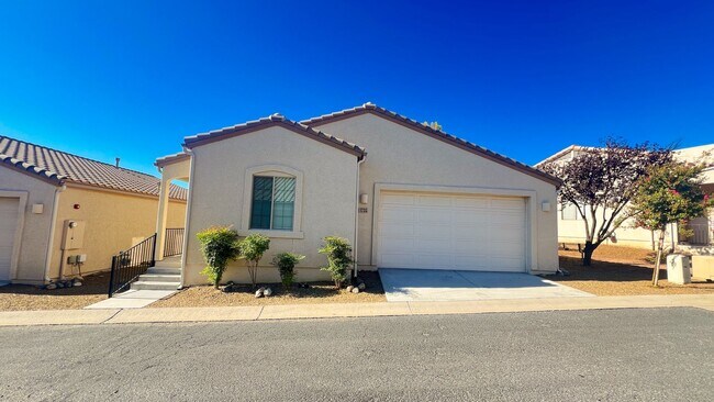 Building Photo - 1735 Pinon Dr