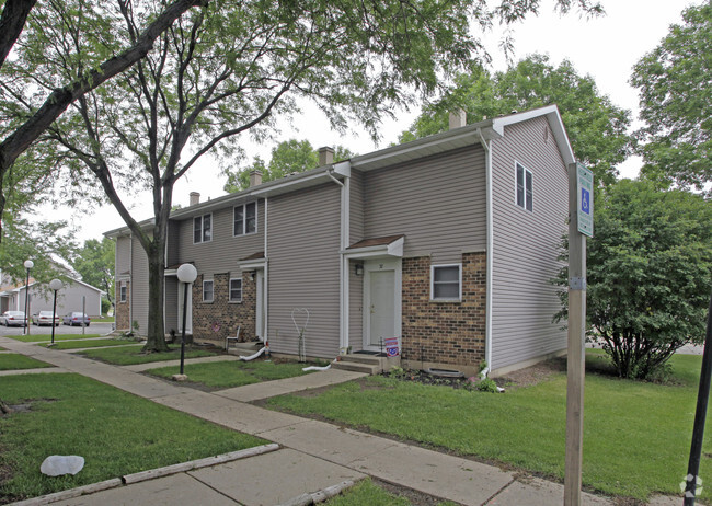 Building Photo - Lexington Court