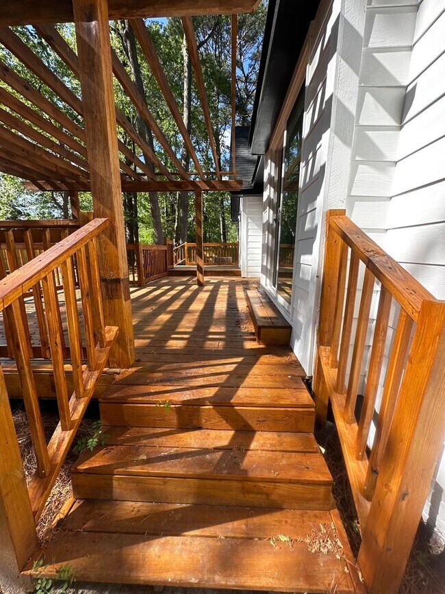 Building Photo - RENTAL HOME 4BD/3BTH