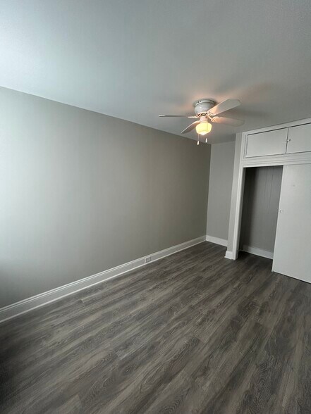 2nd bedroom - 2537 E Norris St