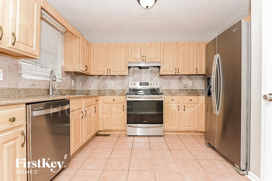 Building Photo - 20 Parkman Trail