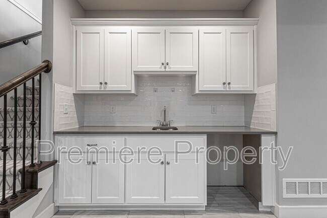 Building Photo - 21470 W 116th Pl