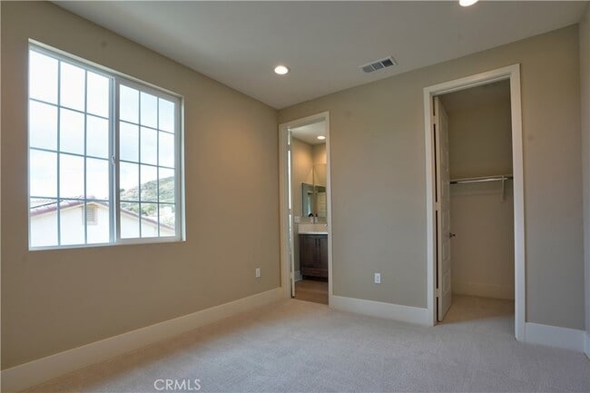 Building Photo - 6544 Canyon Oaks Dr