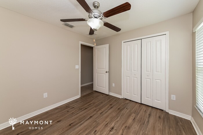 Building Photo - 6719 Trent Creek Dr