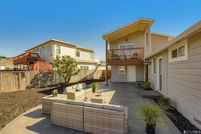 Building Photo - 504 Arguello Blvd