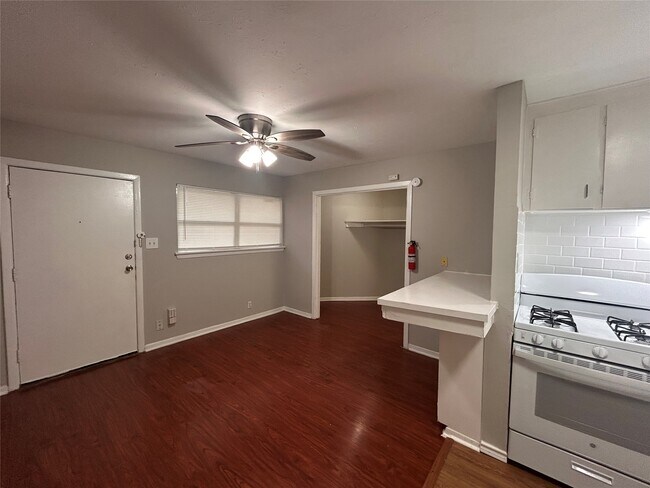 Building Photo - 8803 Timberside Dr