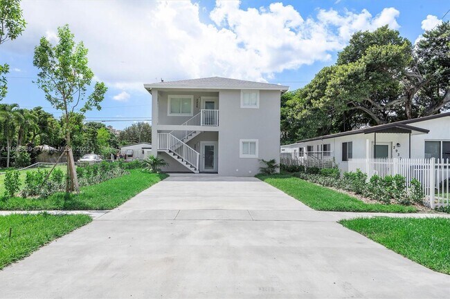 Building Photo - 2926 NW 58th St