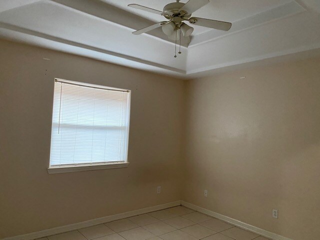 MAIN BEDROOM - 1700 Bronze