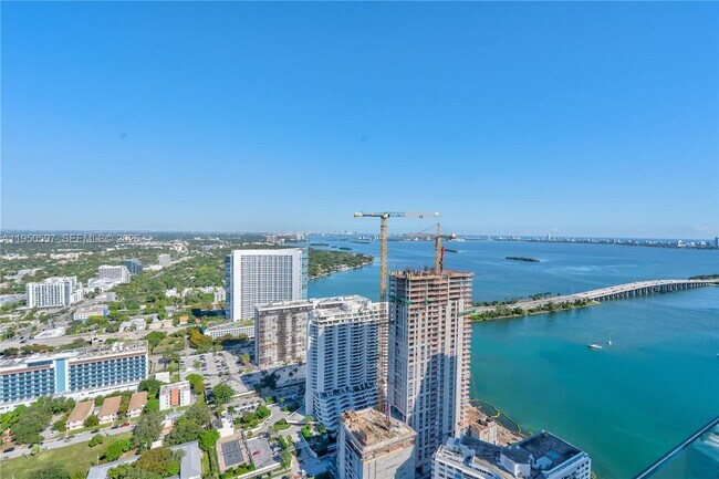 Building Photo - 501 NE 31st St