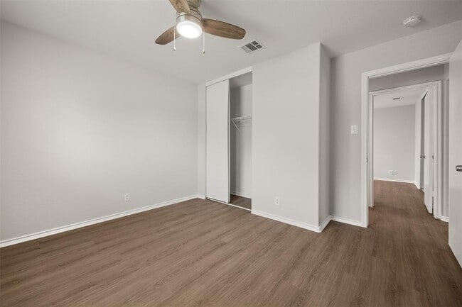 Building Photo - 16702 Shipshaw River Dr