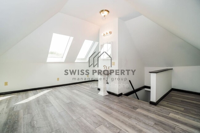 Building Photo - 312 S Central Ave