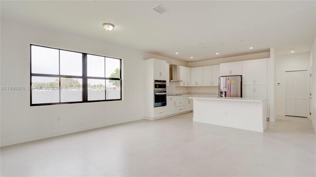 Building Photo - Southwest 96th Court, Cutler Bay, FL 33189 - 4 BR 3.5 BA single-family home
