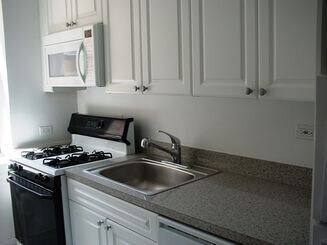 Building Photo - 850 Amsterdam Ave