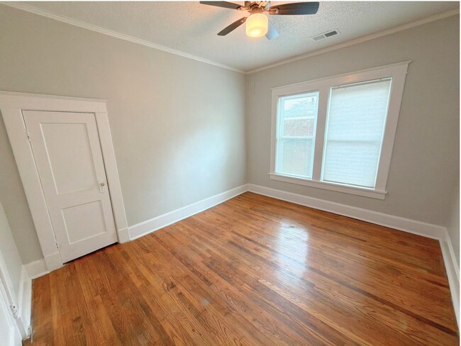 Building Photo - 1489 Faxon Ave