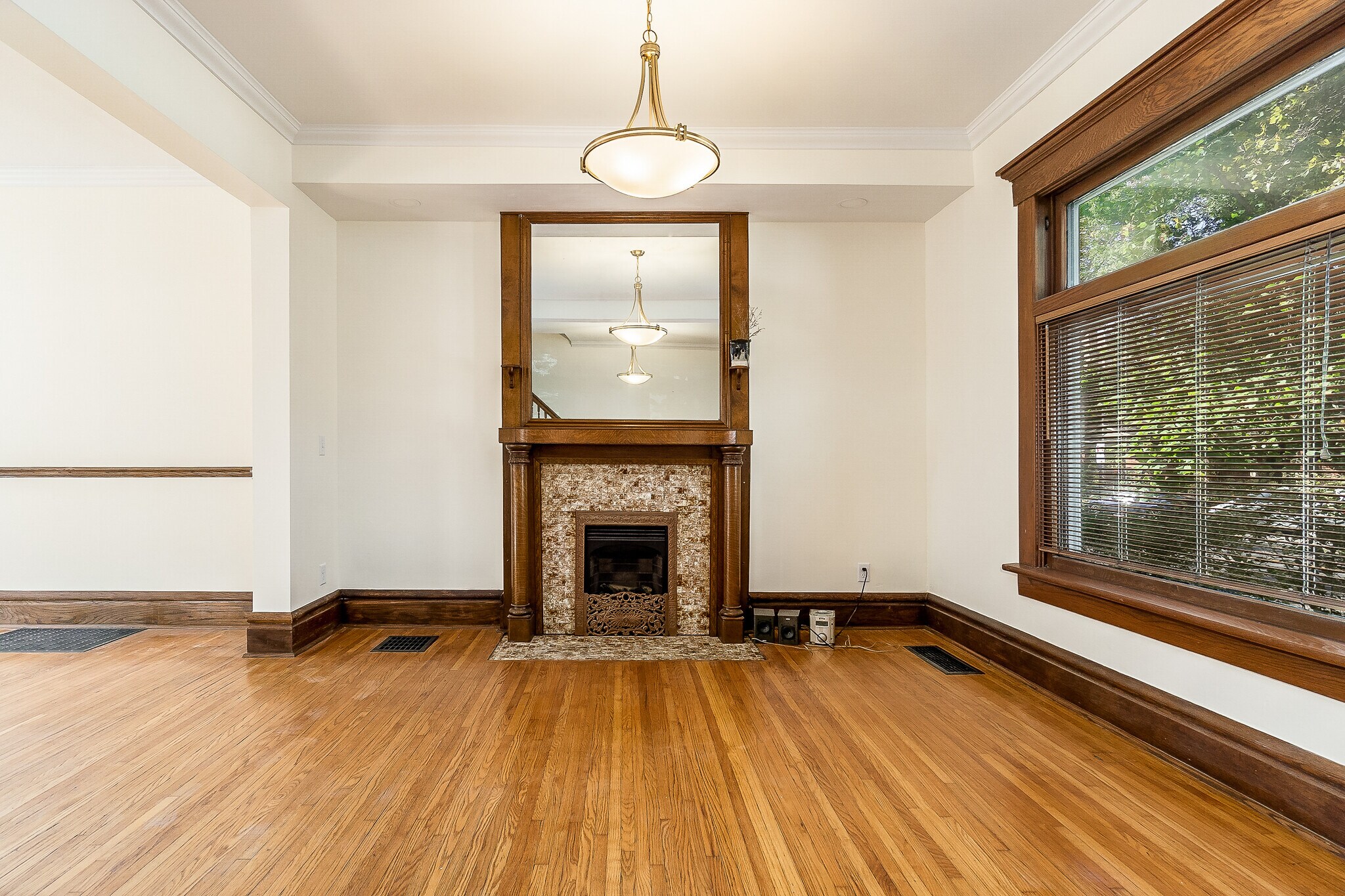 Building Photo - 986 Neil Ave
