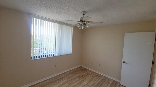 Building Photo - 2424 W Tampa Cir