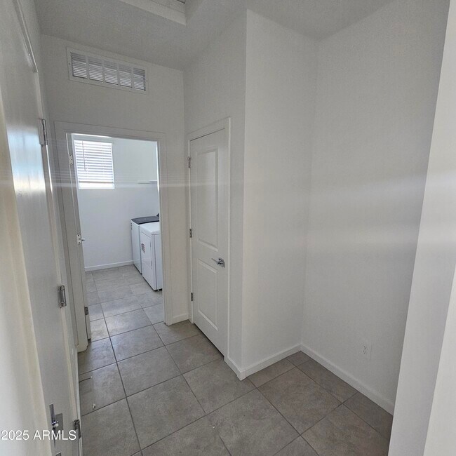 Building Photo - 30509 Oleander Wy