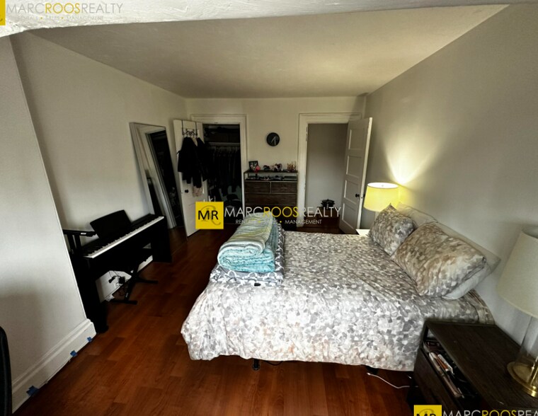 Building Photo - 456 Beacon St