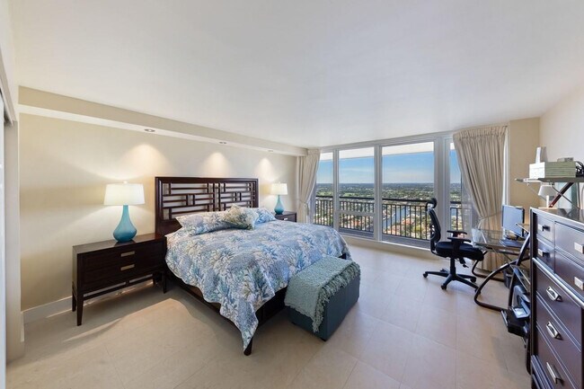 Building Photo - 4280 Galt Ocean Dr